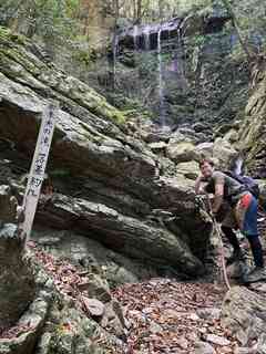 0ca6b42a-baef-4451-bfae-44da5fa2586b_1760351705184_6597